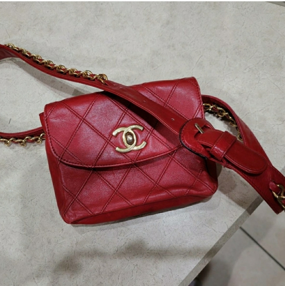 Vintage chanel belt bag size 85